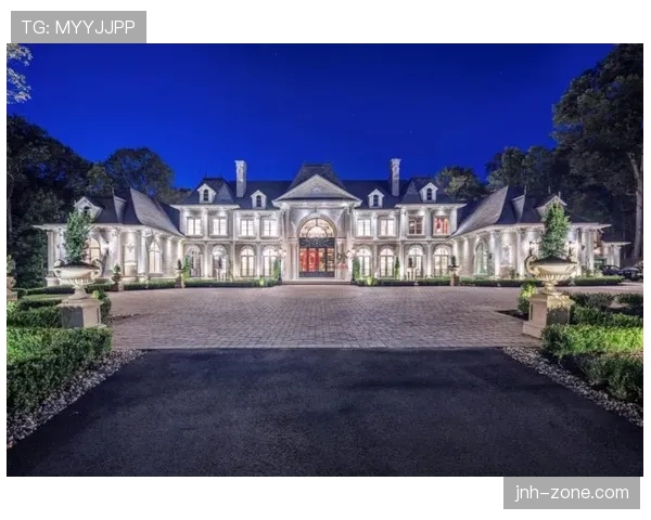 拉菲尼亚突然豪宅改造上线，这腰包得多深啊？