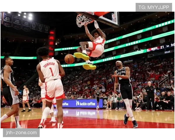 杰伦·格林突破对抗提升效率 完胜同队后卫得分结构