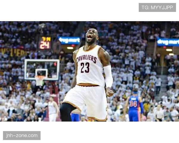 卢尔·邓利用无球跑动拉开空间提升外线投篮效率，助推球队攻坚能力